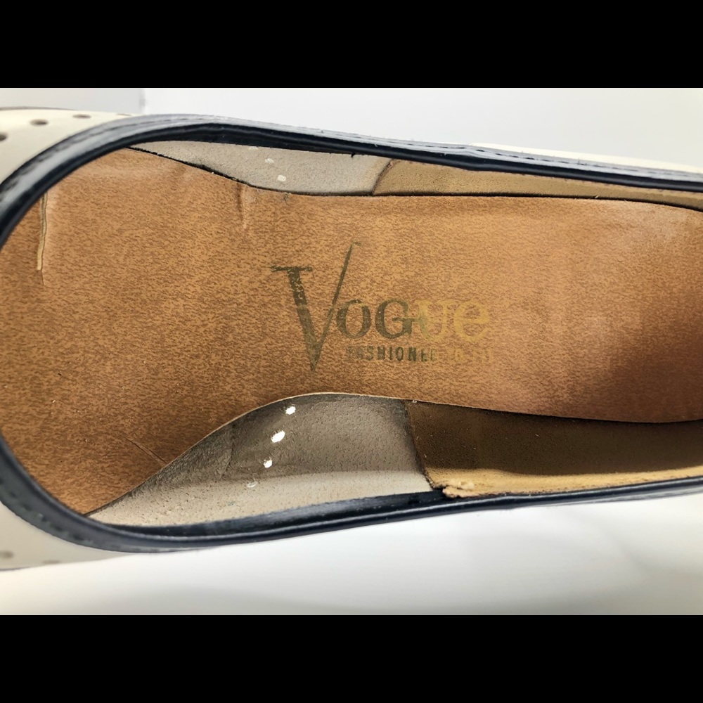 Vintage 70s Vogue Brand Oxford-Inspired Heels - Picture 14 of 16